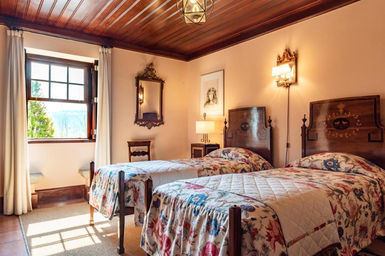 Affittacamere Quinta De Mouraes Casa Dos Rododendros Lever Esterno foto