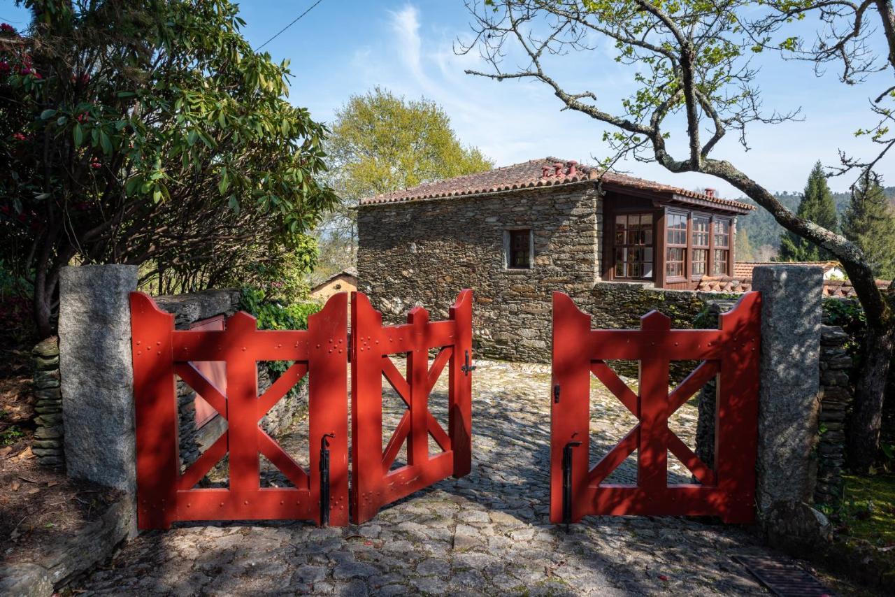Affittacamere Quinta De Mouraes Casa Dos Rododendros Lever Esterno foto